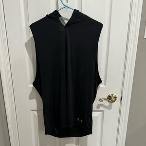 Sleeveless hooded tee